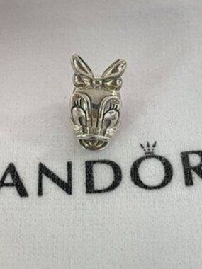 Pandora Disney, Daisy Duck Portrait Charm